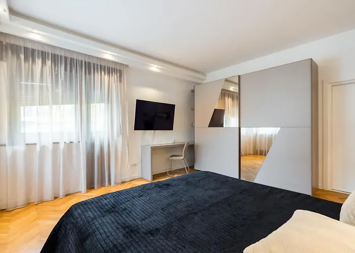 Esop - Elegant 2br In Dorobanti Bucareste